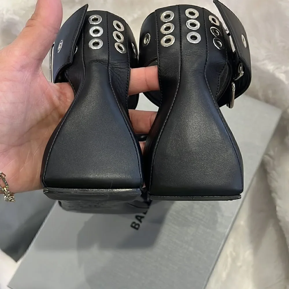 Balenciaga sandals   - Picture 7 of 10